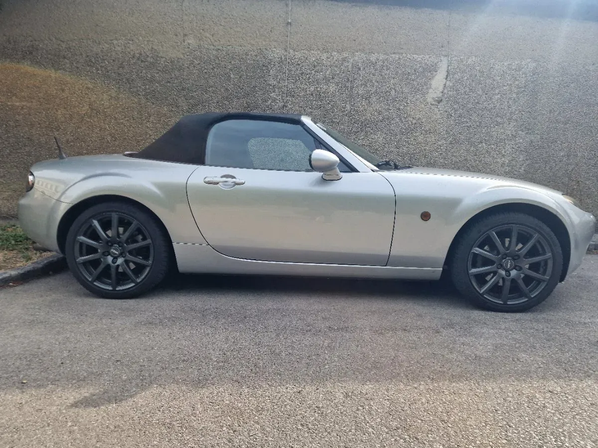 Mazda Mx-5 2006 photo 2