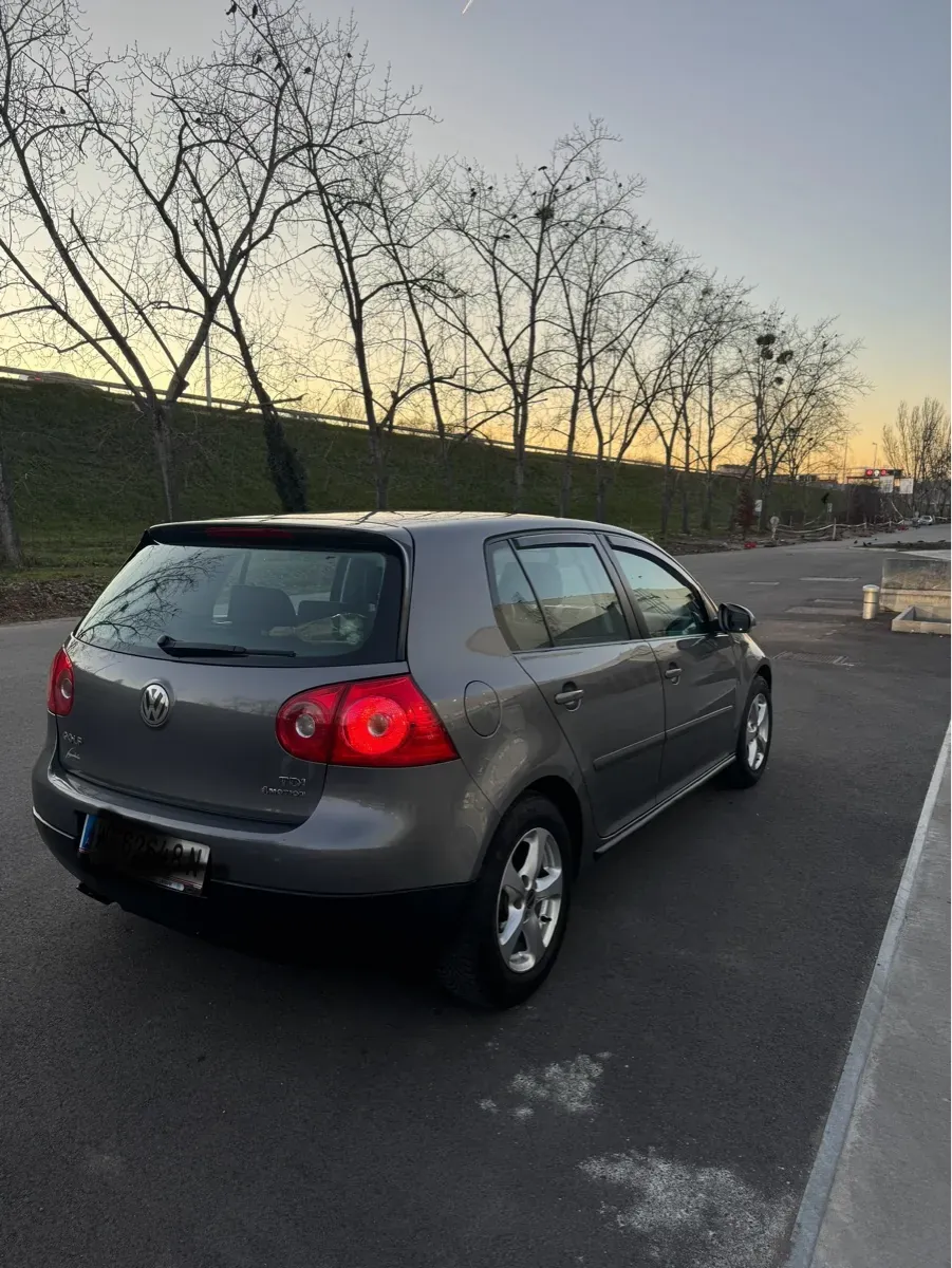 Volkswagen Golf 2005 photo 3
