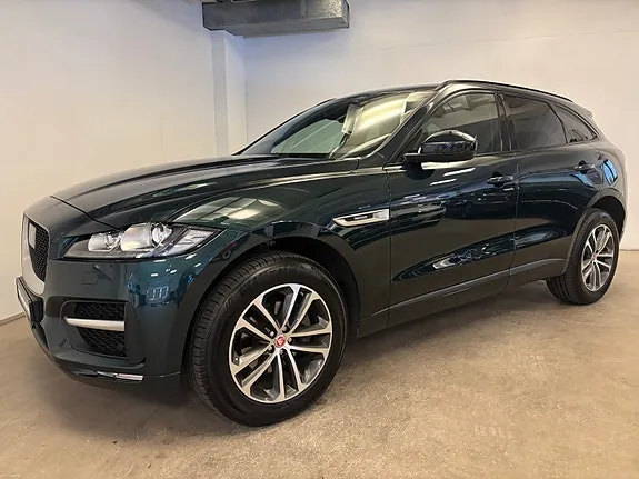 Jaguar F-Pace 2018 photo 2
