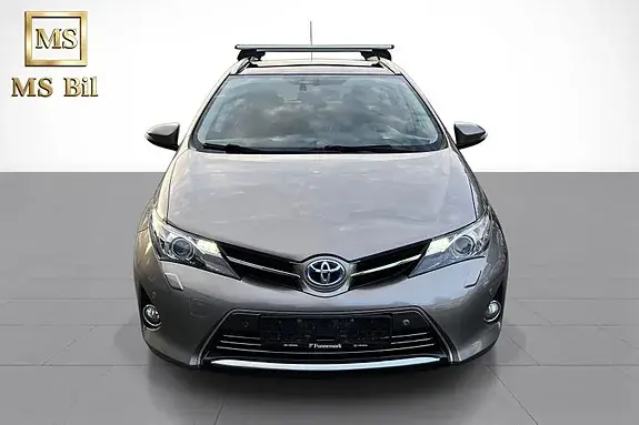 Toyota Auris 2014 photo 2