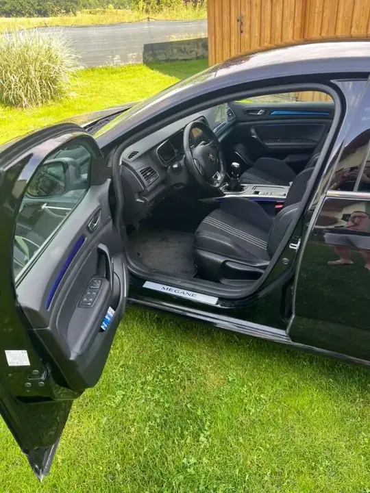 Renault Mégane 2019 photo 2