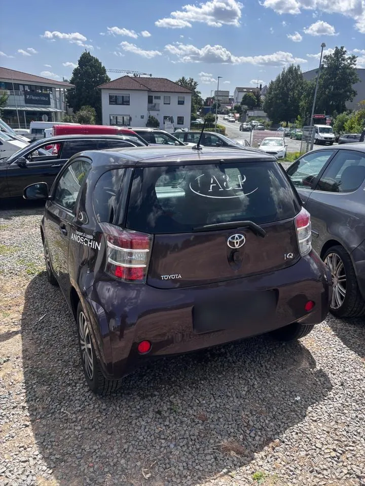 Toyota Iq