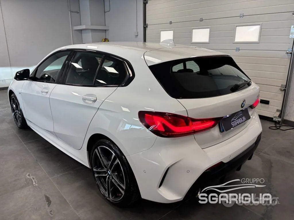BMW 116D 2021 photo 4