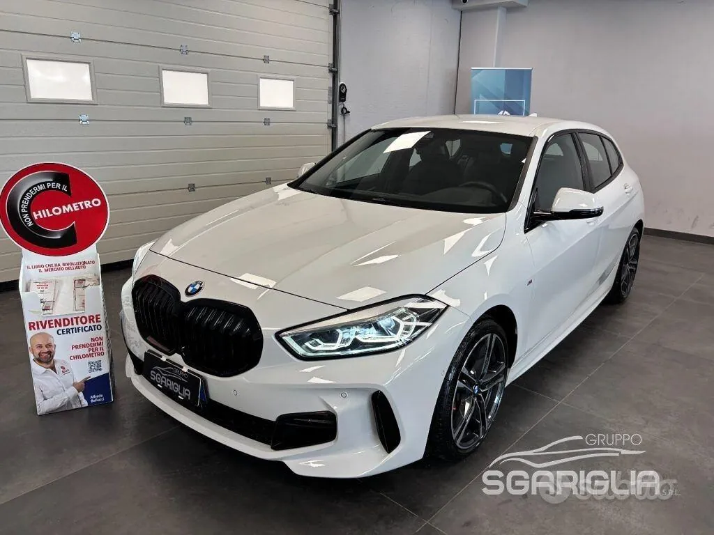 BMW 116D 2021 photo 3