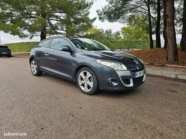 Renault Megane 2009 photo 4