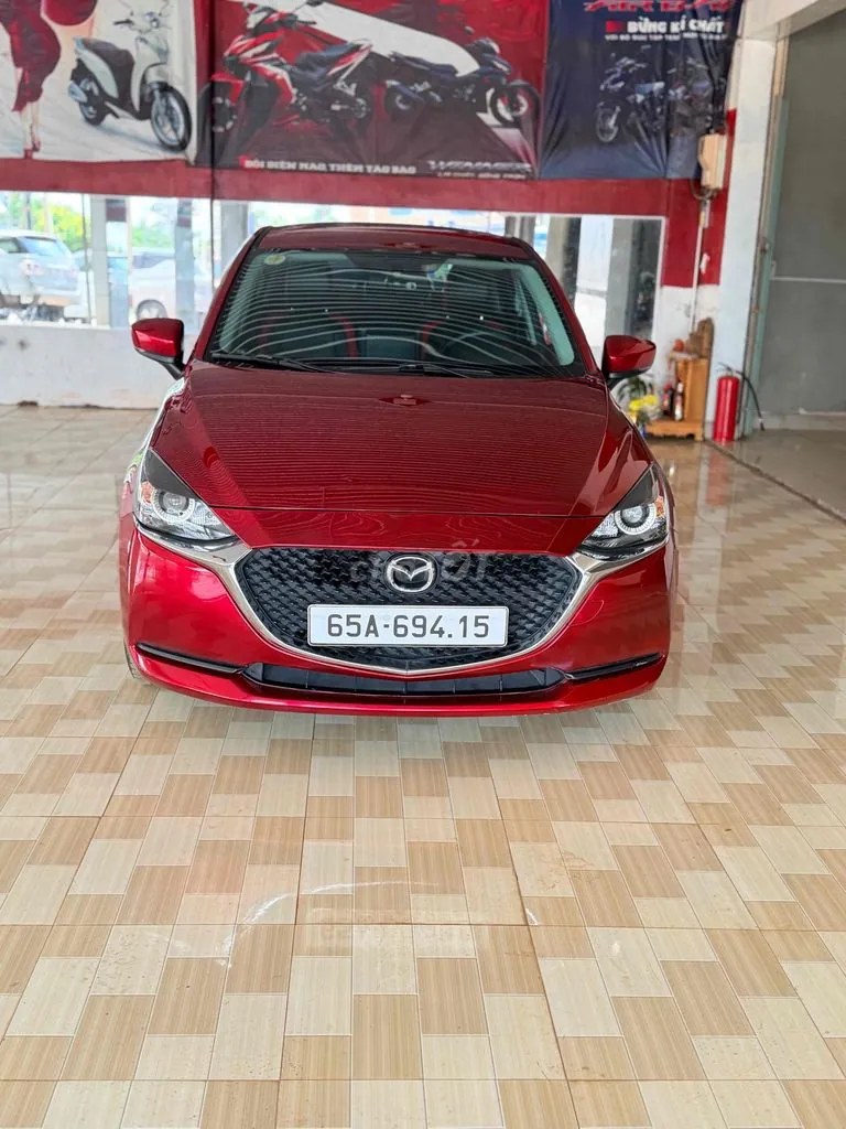 Mazda 2 2023 photo 2
