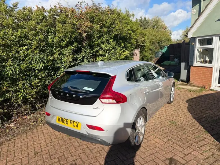 Volvo V40 2016 photo 5