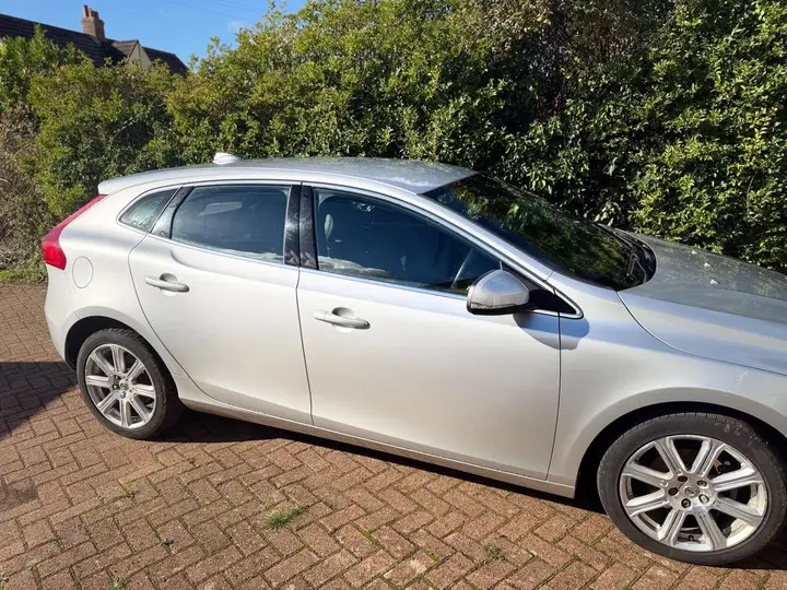 Volvo V40 2016 photo 3