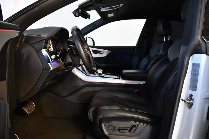 Audi Q8 2021 photo 3