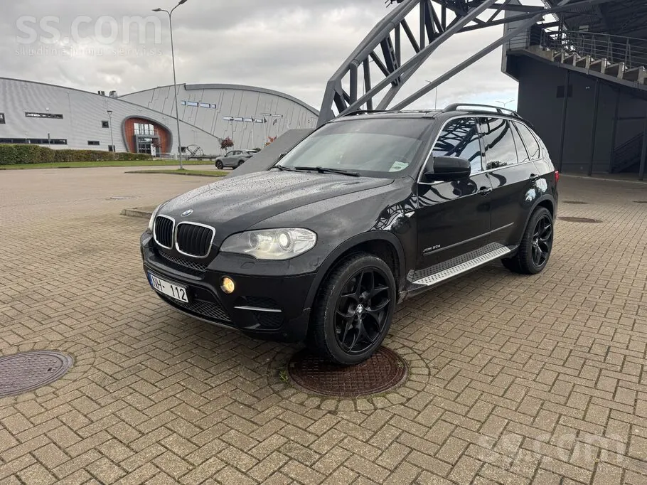 BMW X5 2012 photo 2