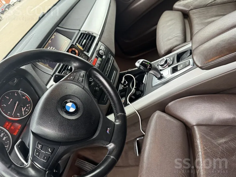 BMW X5 2012 photo 4