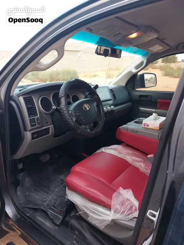 Toyota Tundra 2013 photo 2