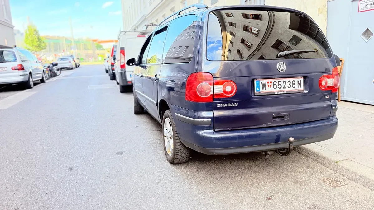 Volkswagen Sharan 2005 photo 3