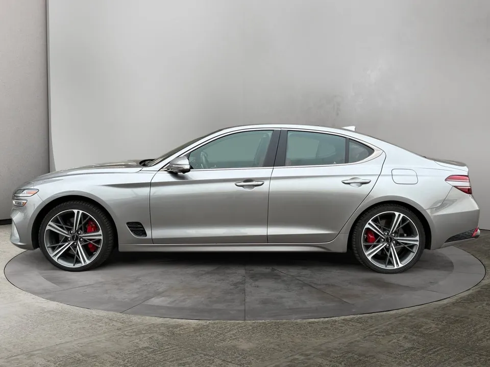 Genesis G70 2025 photo 2