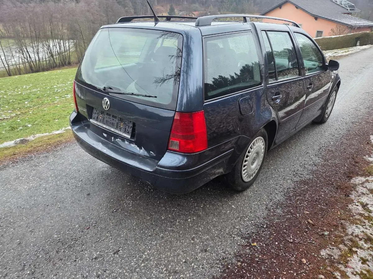 Volkswagen Golf 2004 photo 3