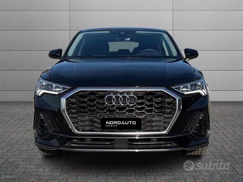 Audi Q3 2022 photo 4