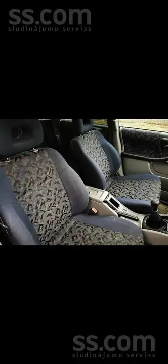 Subaru Forester 2000 photo 5