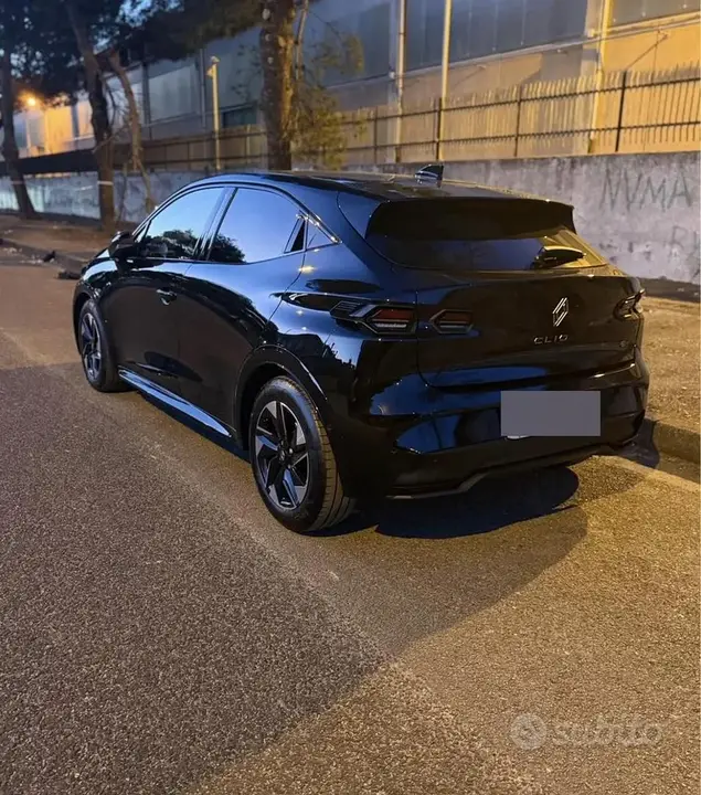 Renault Clio 2026 photo 2