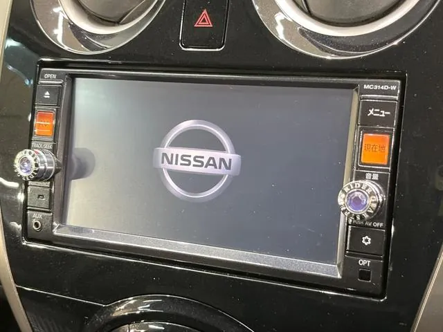 Nissan Note 2014 photo 3