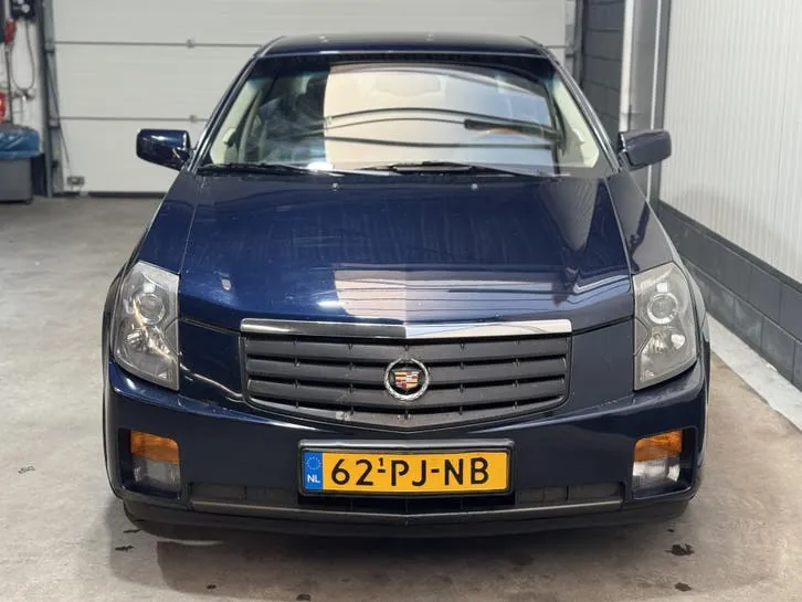 Cadillac Cts 2004 photo 2