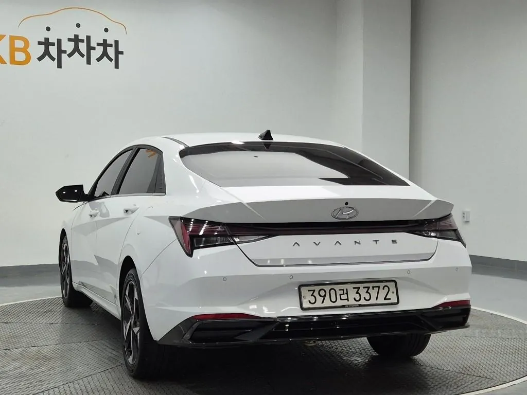Hyundai Avante 2023 photo 2