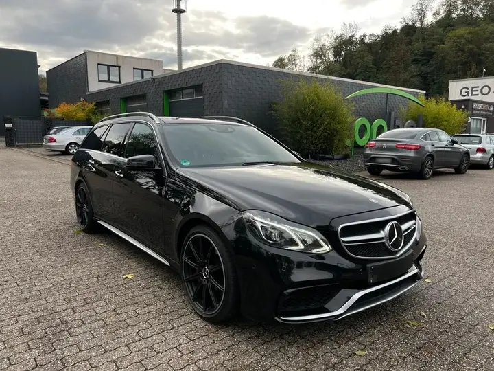 Mercedes-Benz E63 Amg