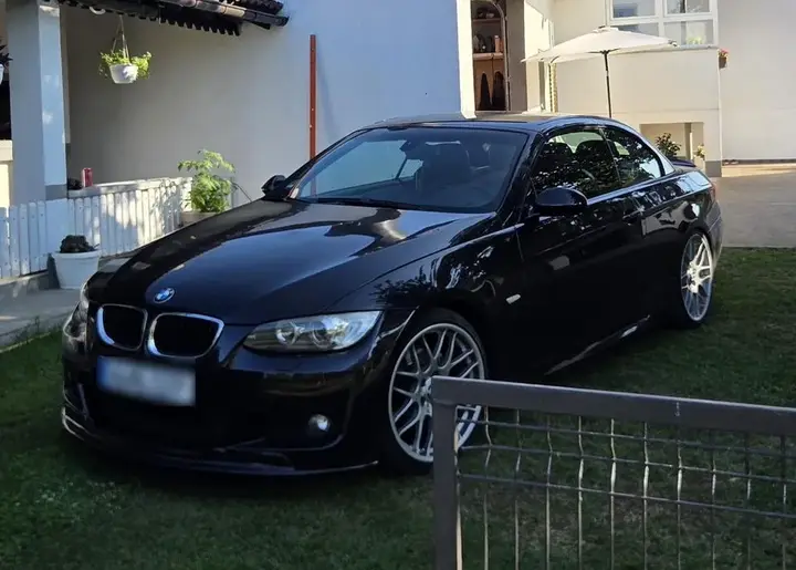 BMW E93