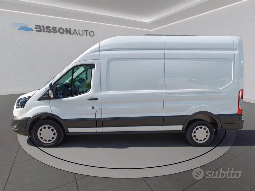 Ford Transit 2022 photo 2
