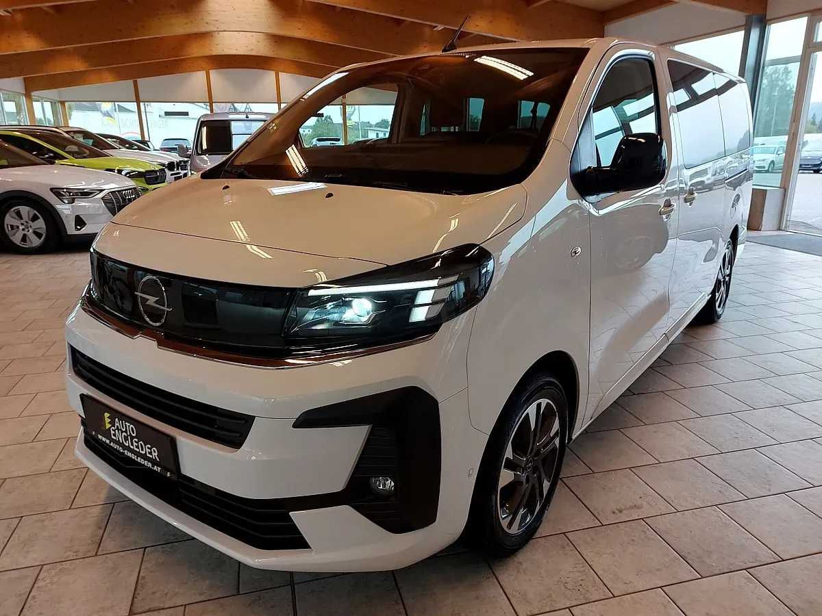 Opel Zafira 2024 photo 2