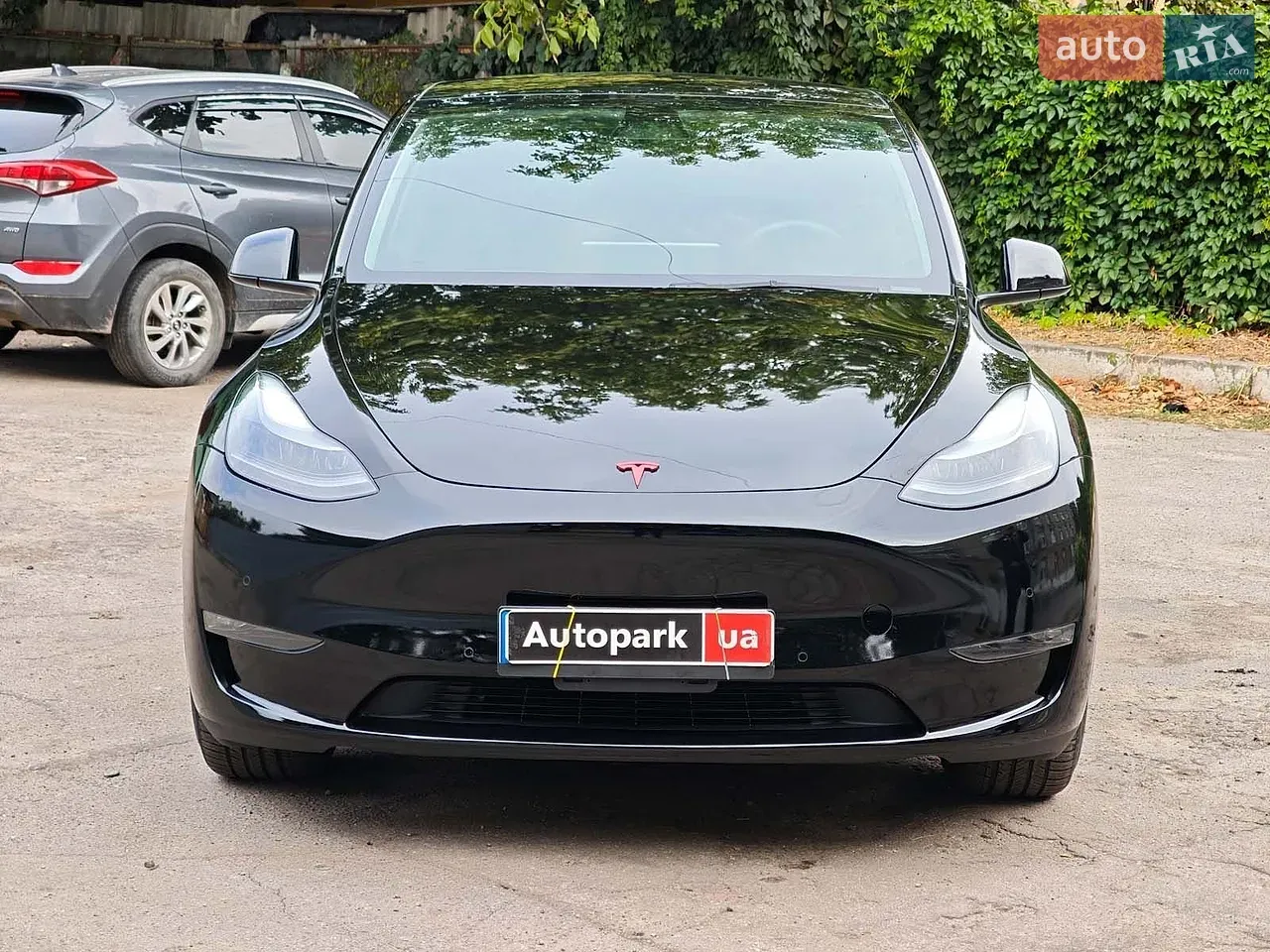 Tesla Model Y 2022 photo 2