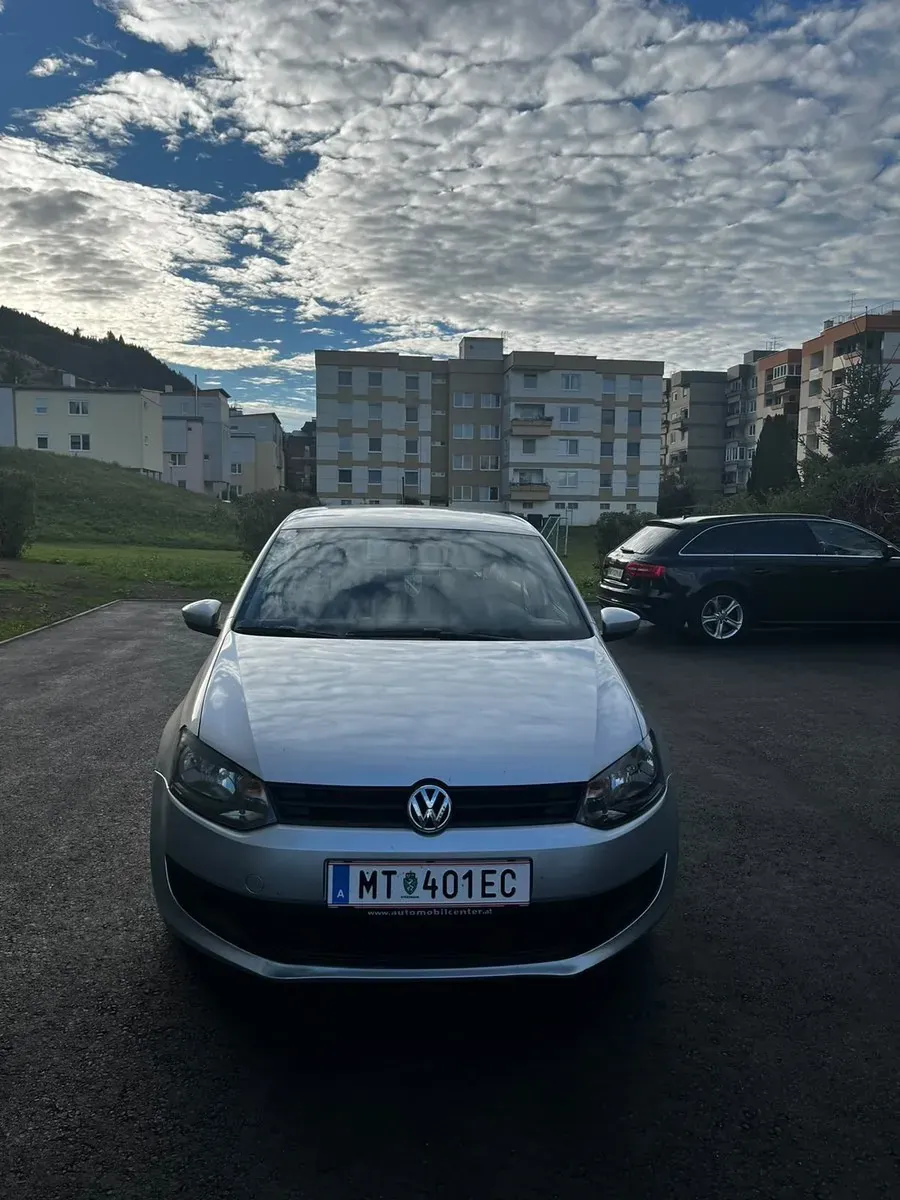 Volkswagen Polo 2010 photo 2