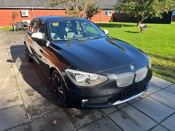 BMW 118D 2011 photo 2