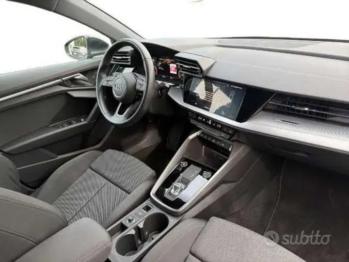 Audi A3 2024 photo 3