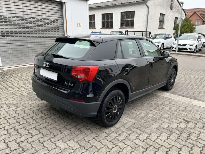 Audi Q2 2020 photo 5