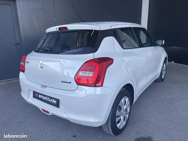 Suzuki Swift 2023 photo 5