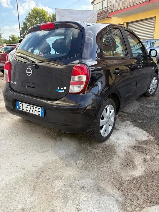 Nissan Micra 2012 photo 4