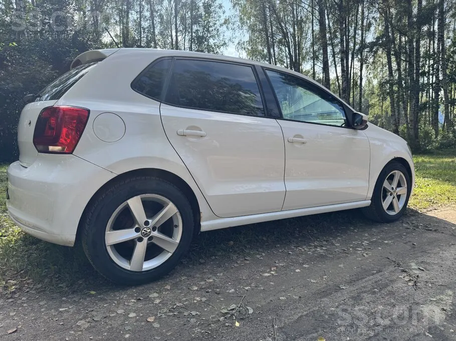 Volkswagen Polo 2009 photo 4