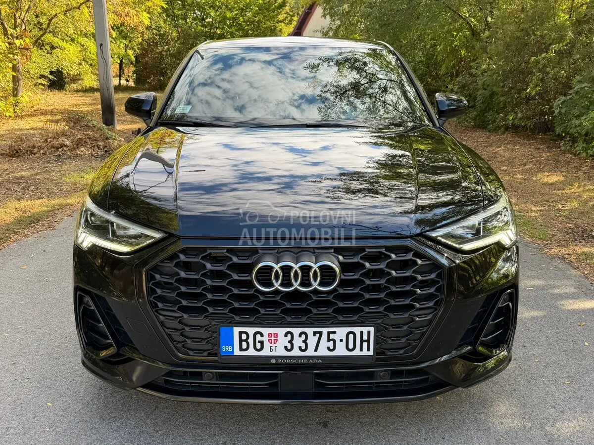 Audi Q3 2021 photo 2