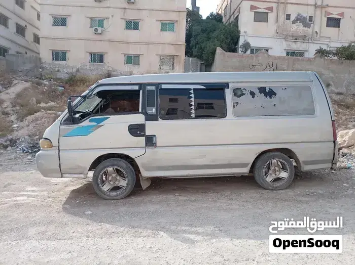 Hyundai H 100