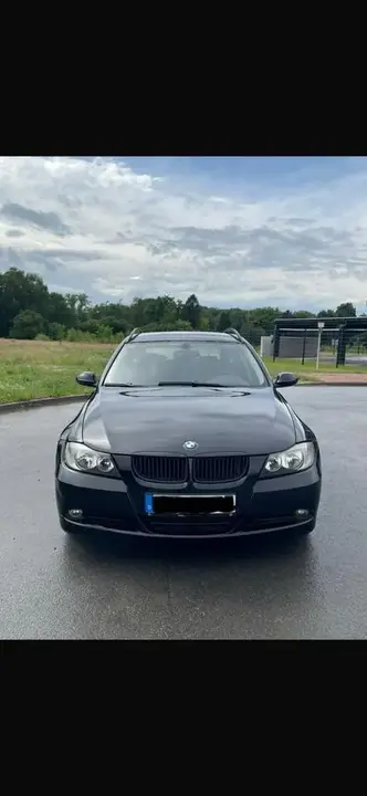 BMW 320I