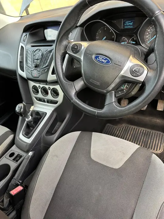 Ford Focus 2012 photo 5