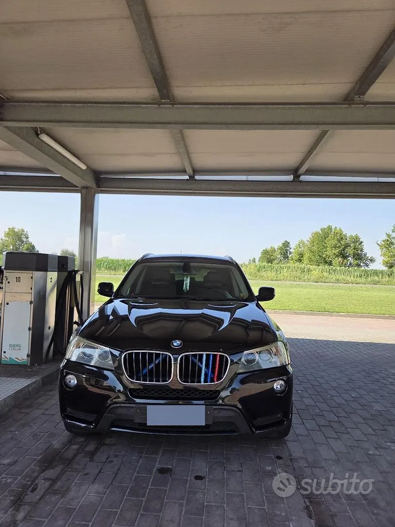 BMW X3 2011 photo 2