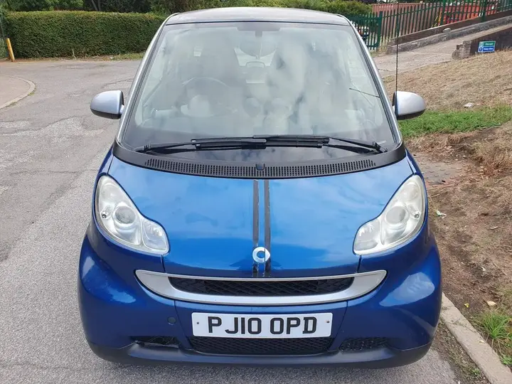 Smart Fortwo 2010 photo 3