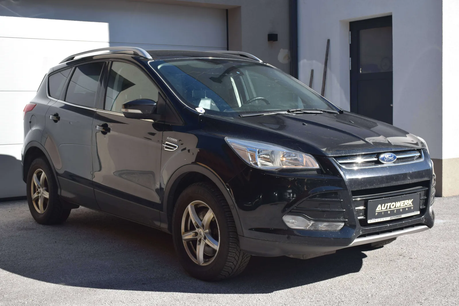 Ford Kuga 2014 photo 3