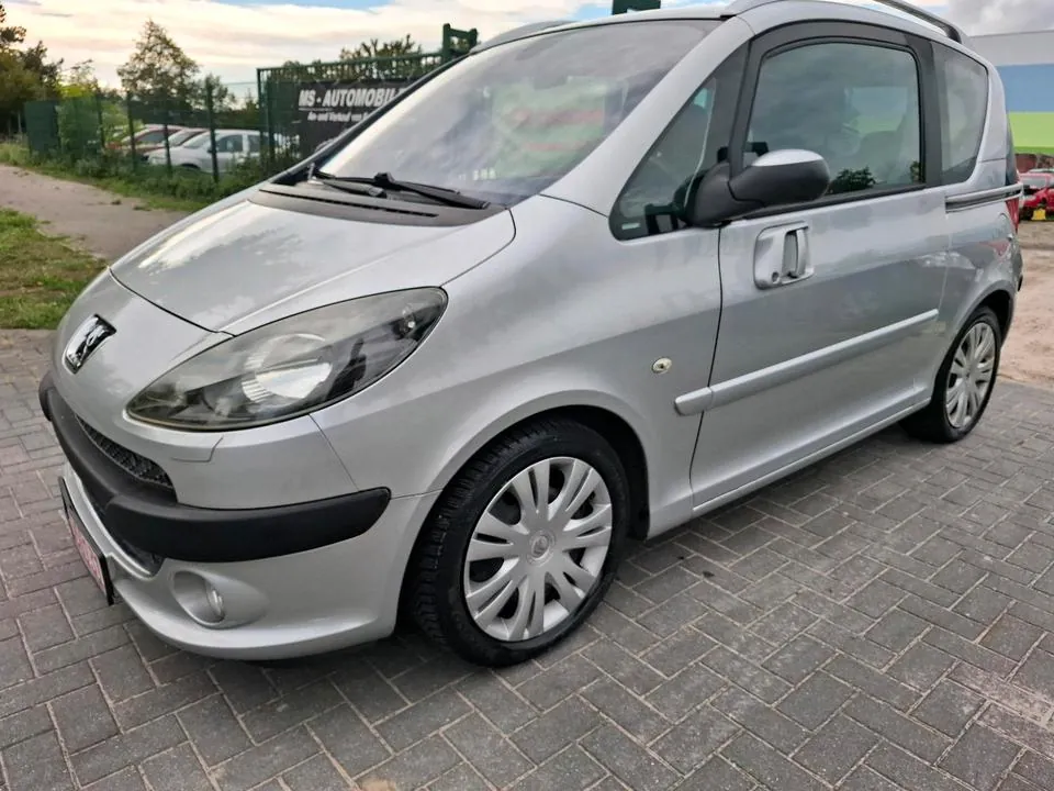 Peugeot 1007