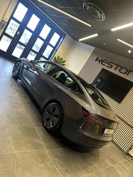 Tesla Model 3 2021 photo 4