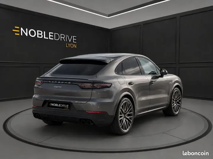Porsche Cayenne 2020 photo 2