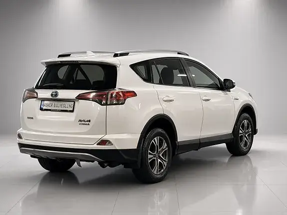 Toyota Rav4 2017 photo 4