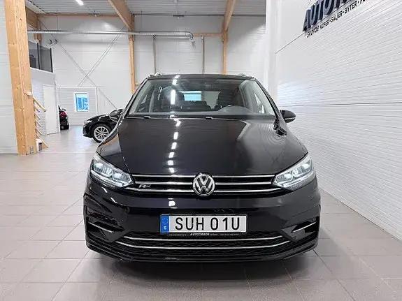 Volkswagen Touran 2020 photo 2