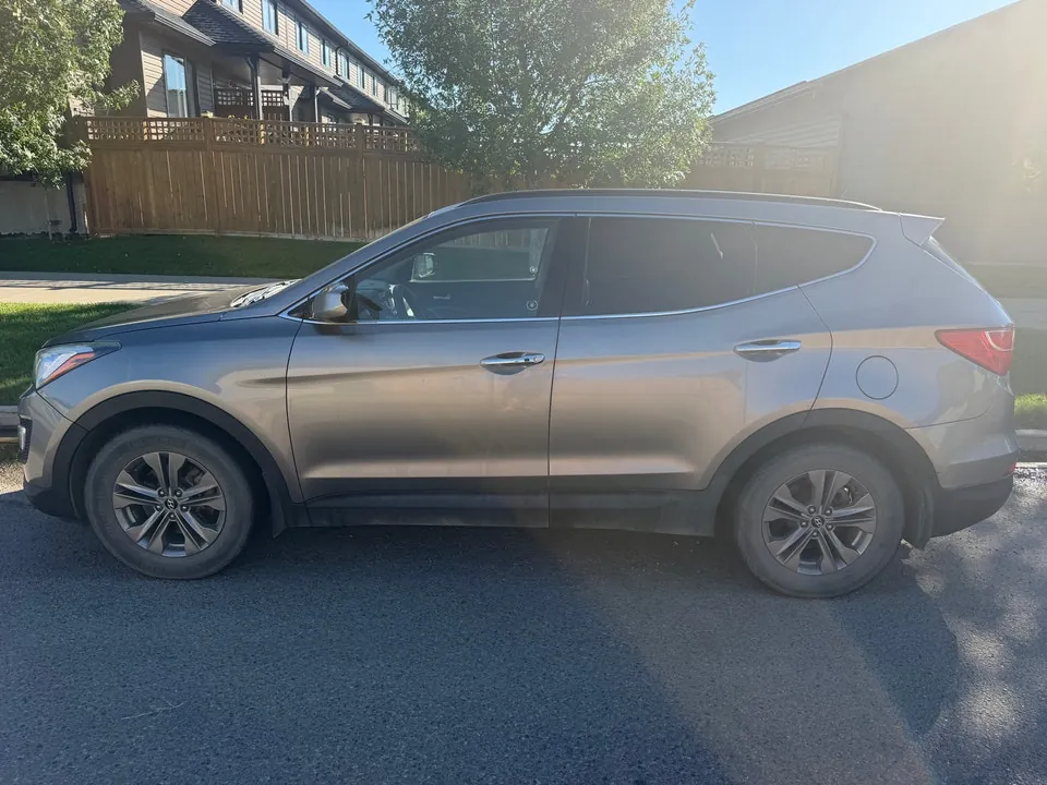 Hyundai Santa Fe 2013 photo 3